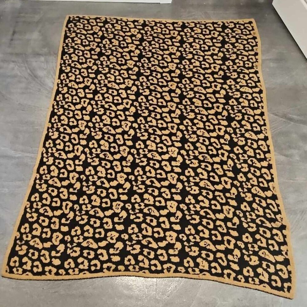 Barefoot Dreams "In The Wild" Blanket